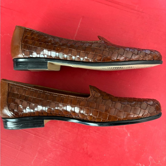 Trotters shoes, size 6N,  great condition, very nice for dress or casual. - Picture 11 of 12